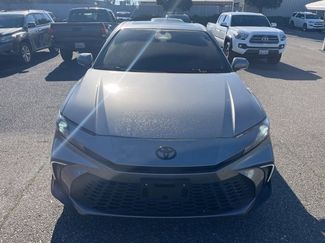 Used 2025 Toyota Camry SE video 2