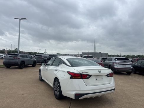 Certified 2025 Nissan Altima 2.5 SV image 16