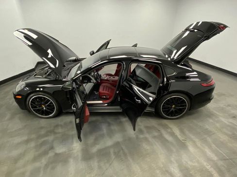 Used 2017 Porsche Panamera 4 image 48