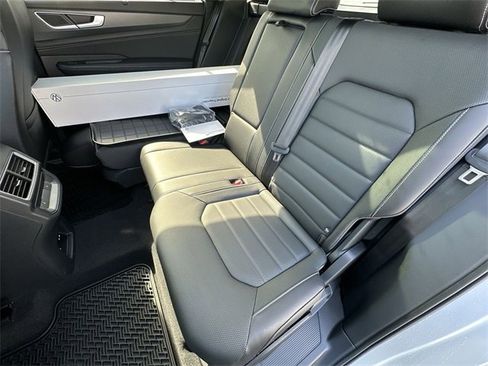 New 2024 Volkswagen Atlas Cross Sport SEL R-Line image 25