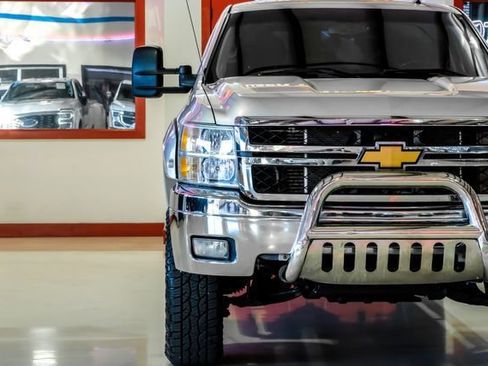 Used 2012 Chevrolet Silverado 2500 LT w/ Interior Plus Package image 42