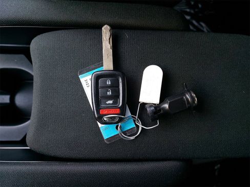 Used 2017 Honda Civic Sport image 37