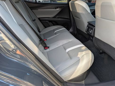 Used 2025 Toyota Camry SE FWD image 19