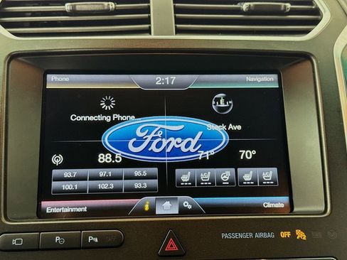 Used 2016 Ford Explorer Platinum AWD/4WD image 17