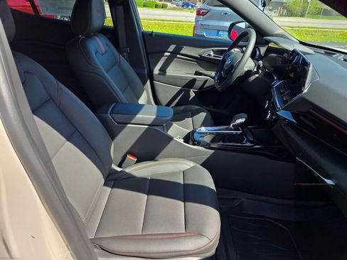 New 2026 Chevrolet Trax RS FWD image 4