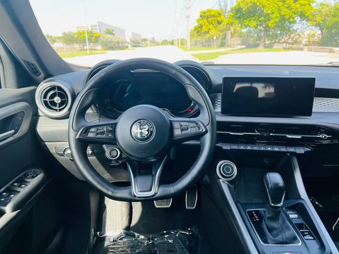 Used 2025 Alfa Romeo Tonale w/ Active Assist Package AWD/4WD image 14