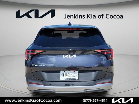 New 2026 Kia Sportage LX w/ LX Convenience Package FWD image 6