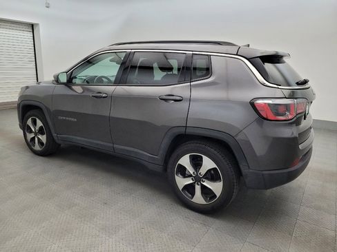 Used 2018 Jeep Compass Latitude w/ Popular Equipment Group FWD image 3
