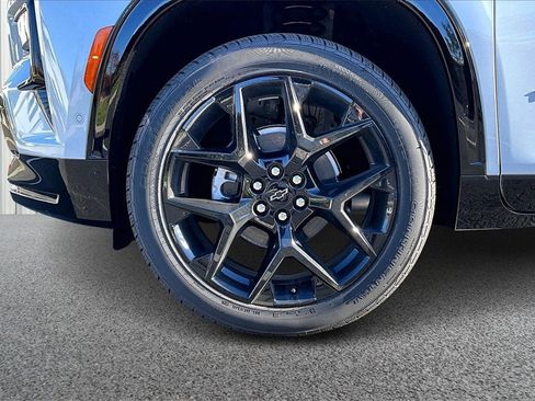 New 2026 Chevrolet Traverse RS image 11