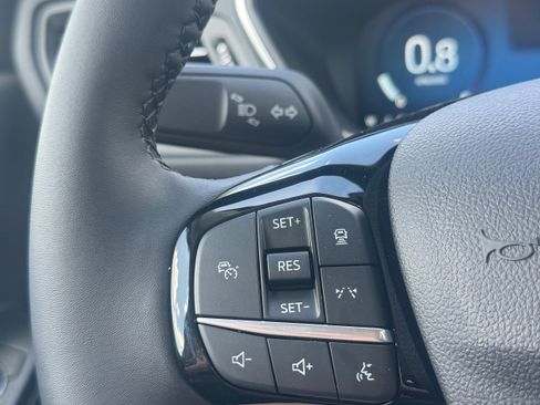 Used 2024 Ford Escape Platinum image 22