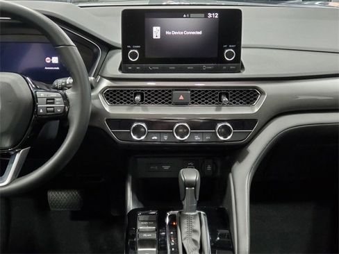 Certified 2025 Acura Integra image 18