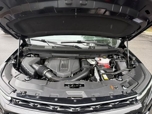 Used 2024 Chevrolet Traverse RS AWD/4WD image 35