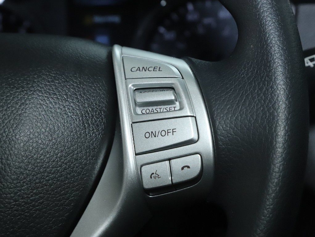 Used 2016 Nissan Rogue S FWD image 24