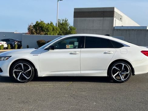 Used 2022 Honda Accord Sport image 9