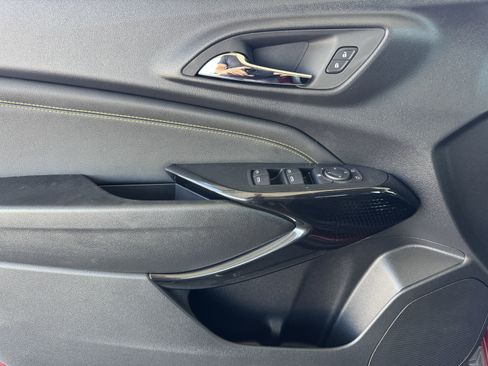 New 2025 Chevrolet Trax LT w/ LT Convenience Package image 9