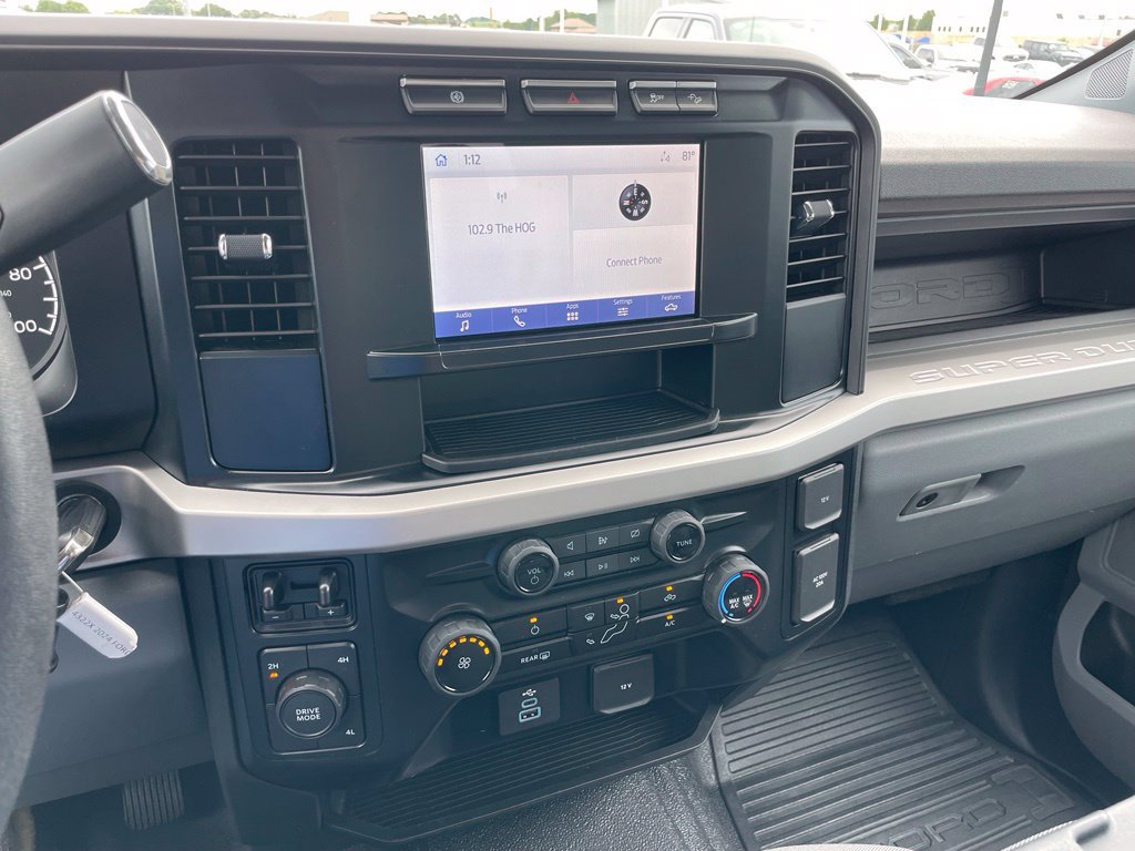 Used 2024 Ford F350 XL AWD/4WD image 11