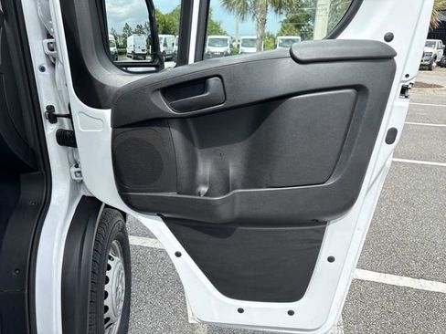 Used 2025 RAM ProMaster 3500 w/ Convenience Group FWD image 9