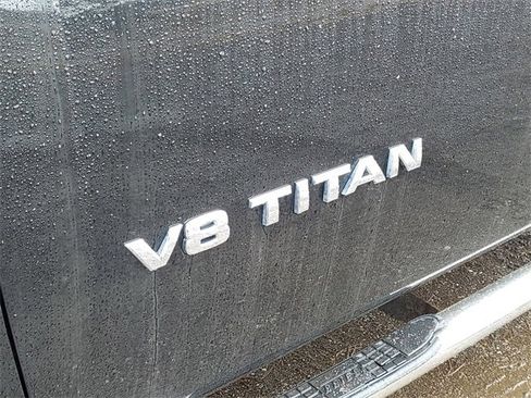 Used 2015 Nissan Titan S image 6
