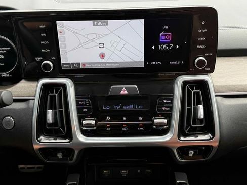 Used 2022 Kia Sorento SX Prestige w/ Rust Color Package AWD/4WD image 8