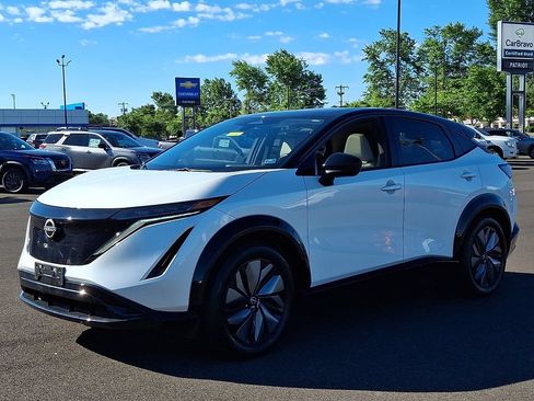 Certified 2025 Nissan Ariya AWD image 3