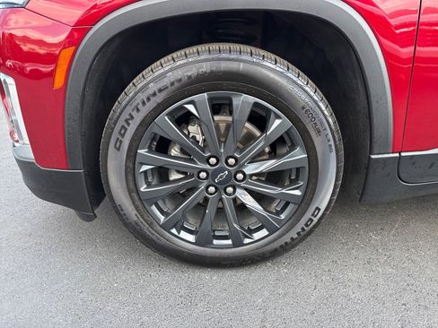 Used 2023 Chevrolet Traverse RS AWD/4WD image 9