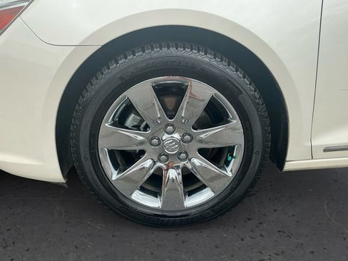 Used 2011 Buick LaCrosse CXS w/ Driver Confidence Package FWD image 13