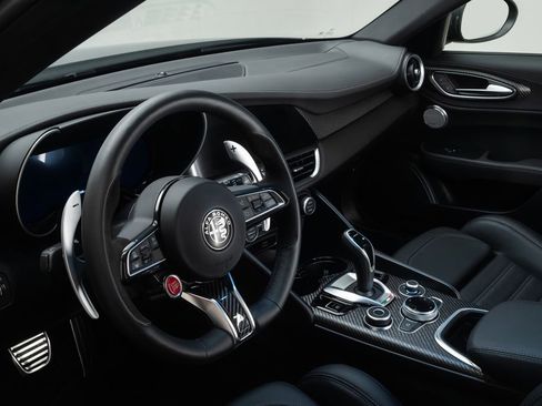 Used 2024 Alfa Romeo Giulia Quadrifoglio w/ Active Assist Plus Package image 2