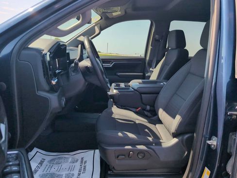 Used 2023 Chevrolet Silverado 1500 LT AWD/4WD image 18