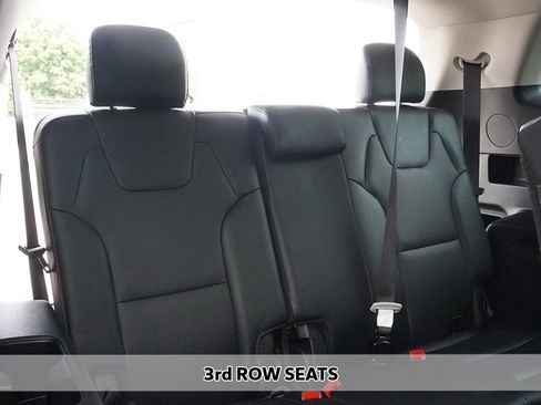 Used 2025 Kia Telluride EX FWD image 9