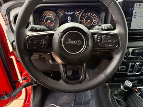 Used 2024 Jeep Wrangler Unlimited Sport AWD/4WD image 20