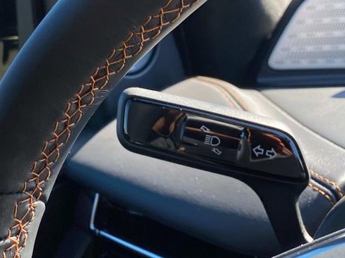 New 2026 Lincoln Navigator L Black Label AWD/4WD image 18