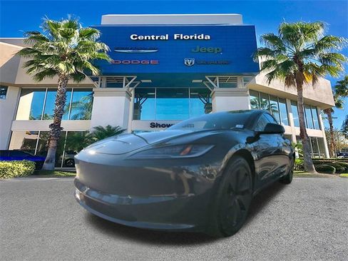 Used 2025 Tesla Model 3 Long Range image 9