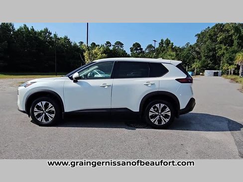 Used 2021 Nissan Rogue SV image 24