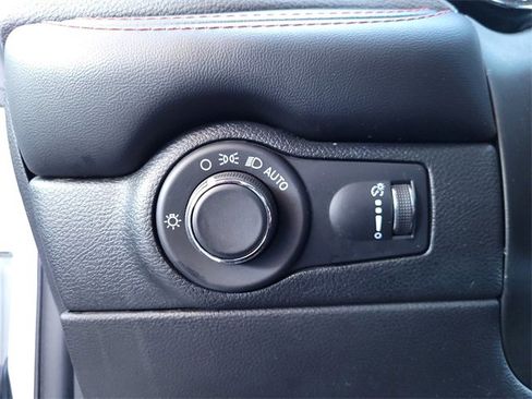 Certified 2023 Dodge Durango GT image 13