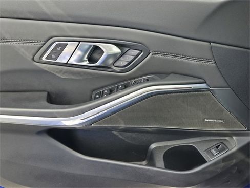 Used 2023 BMW M3 image 30