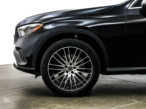 New 2025 Mercedes-Benz GLC 300 4MATIC image 10