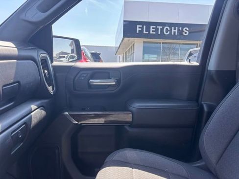 Used 2020 GMC Sierra 1500 Elevation w/ Elevation Value Package AWD/4WD image 12