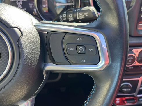 Used 2022 Jeep Wrangler Unlimited Rubicon 4xe image 13