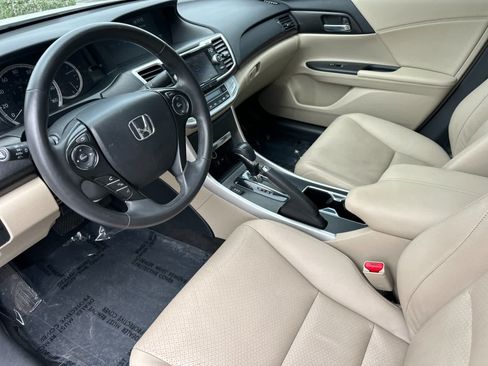 Used 2015 Honda Accord EX-L image 11