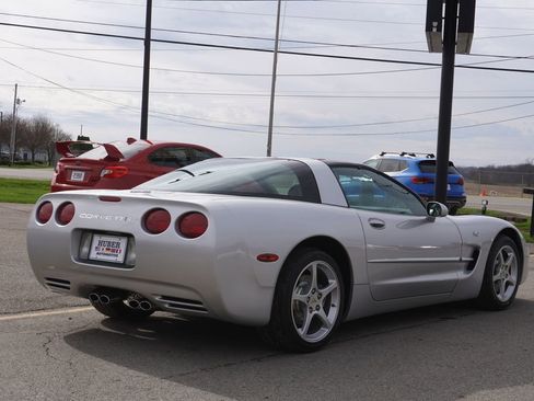 Used 2003 Chevrolet Corvette Coupe w/ Preferred Equipment Group image 7