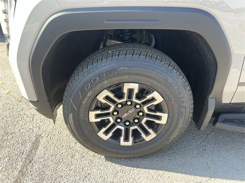 New 2026 GMC Sierra EV Elevation image 16