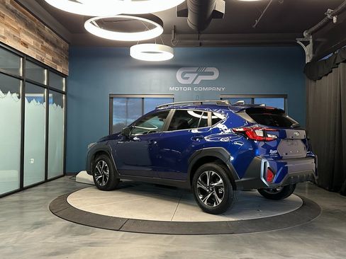 Used 2024 Subaru Crosstrek 2.0i Premium w/ Crosstrek Mirror Package image 5