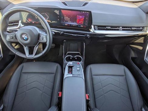 Used 2025 BMW X1 xDrive28i image 17