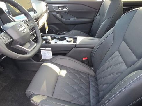 New 2026 Nissan Rogue Platinum w/ Platinum Premium Package image 28