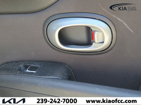 Used 2018 Kia Soul w/ Convenience Package FWD image 11