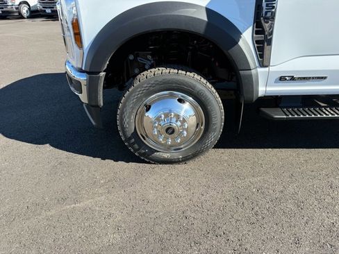 New 2026 Ford F550 4x4 Crew Cab image 16