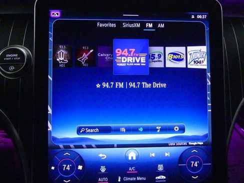 Used 2023 Mercedes-Benz C 300 Sedan w/ Exclusive Trim Package image 15