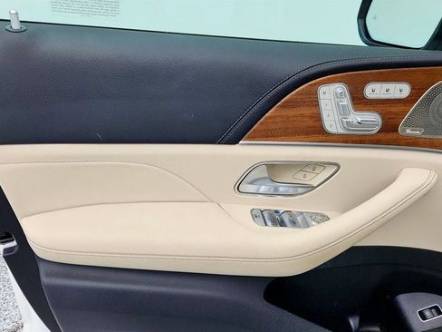 Used 2024 Mercedes-Benz GLS 450 GLS 450 4MATIC SUV w/ Soft Clo image 11