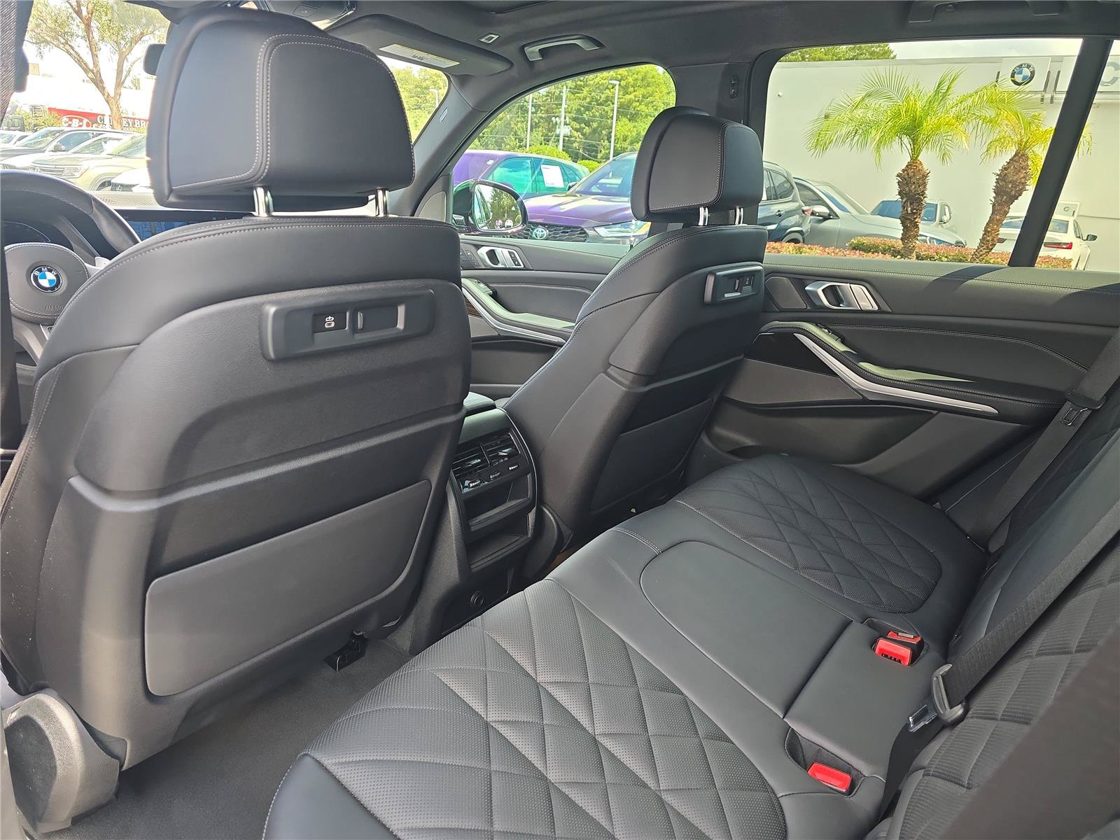 Used 2023 BMW X5 sDrive40i w/ M Sport Package RWD image 12
