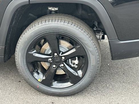 New 2025 Jeep Grand Cherokee L Limited image 22